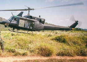 防衛およびミリタリ向けコネクタ、ケーブル、配線