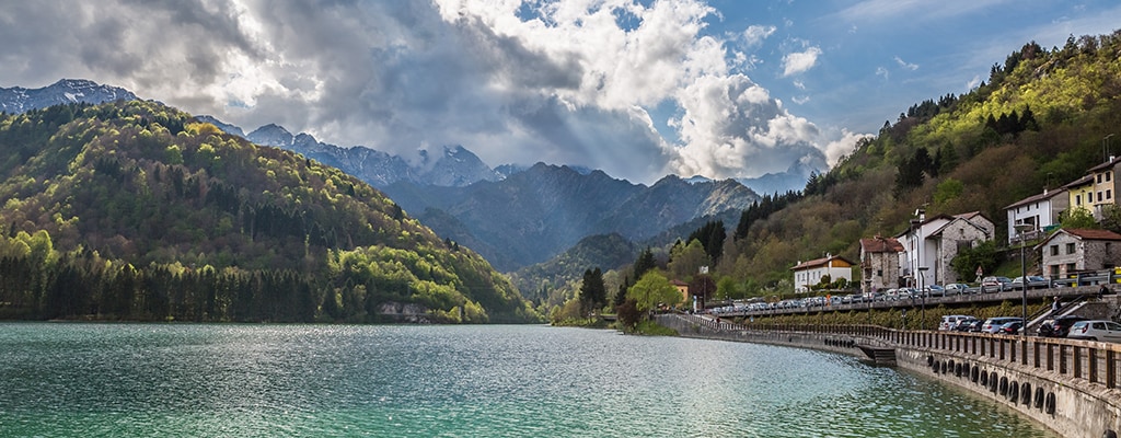 意大利波代诺内