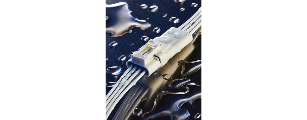sealed-signal-double-lock-connector