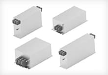 白色背景中的各种 Corcom 三相电源滤波器