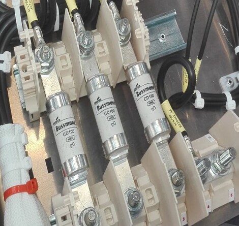 Extensive Range of Vibration-Proof Terminal Block Technologies for Transportation